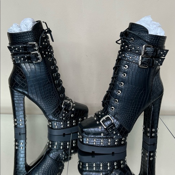 Azalea Wang Black Croc Studded Bootie - Picture 8 of 16